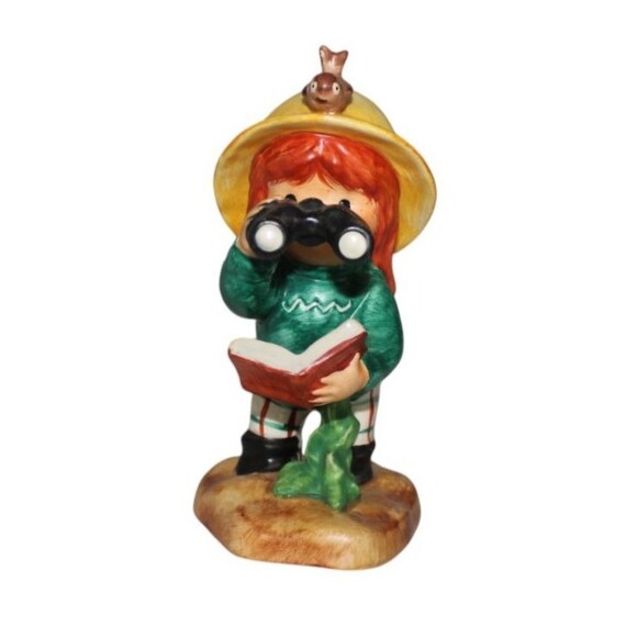 Goebel Hummel Red Headed Bird Watcher Girl W/Bincoculars Figurine - Picture 1 of 5
